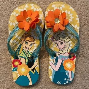 Disney Frozen girl flip flops - Ana and Elsa